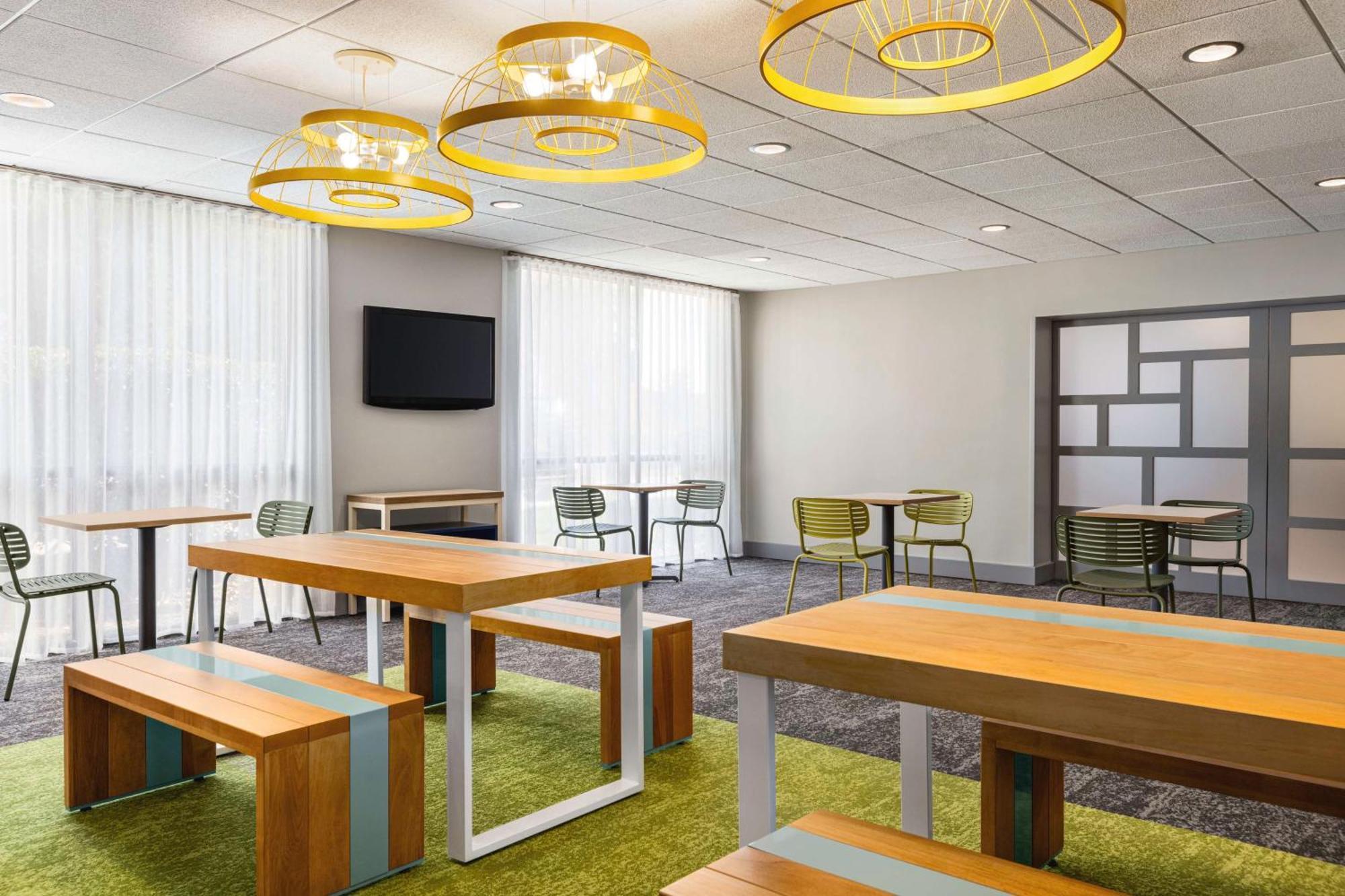 Spark By Hilton Germantown Washington Dc North エクステリア 写真